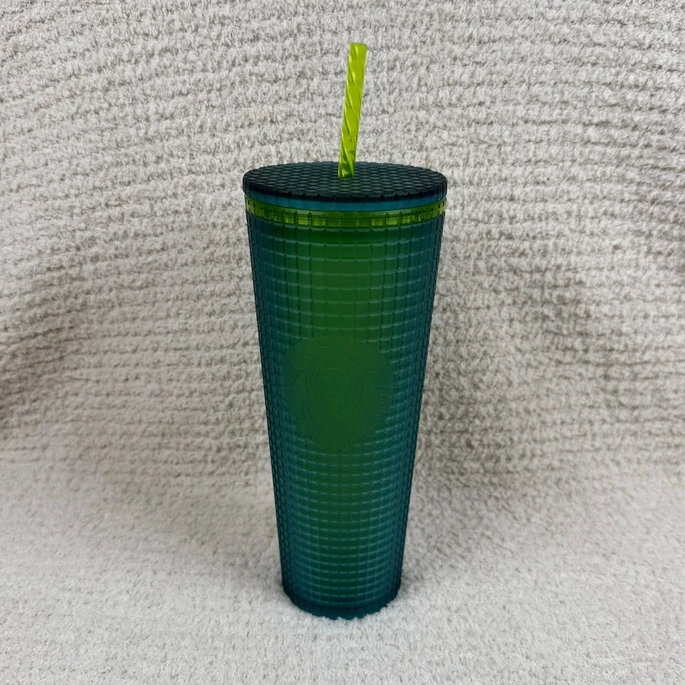 Starbucks‎ Tumbler Venti Green Grid Studded Cold Cup With Straw 24 oz
